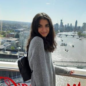 Meet your Posher, Noura